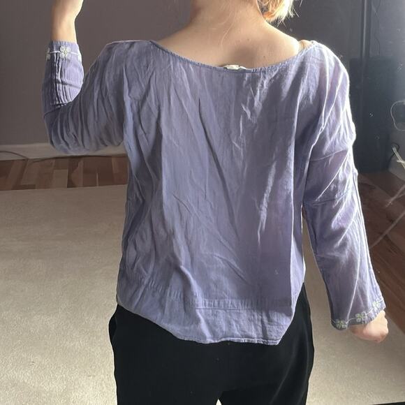 American Eagle: Periwinkle Purple Floral Embroidered Top - Picture 2 of 4